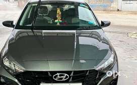 21000 chli sirf , center locking , all power windows, cruise control,