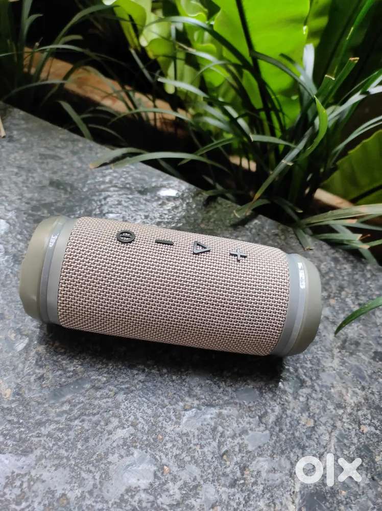 Boat stone spin x 2. 0 portable speaker