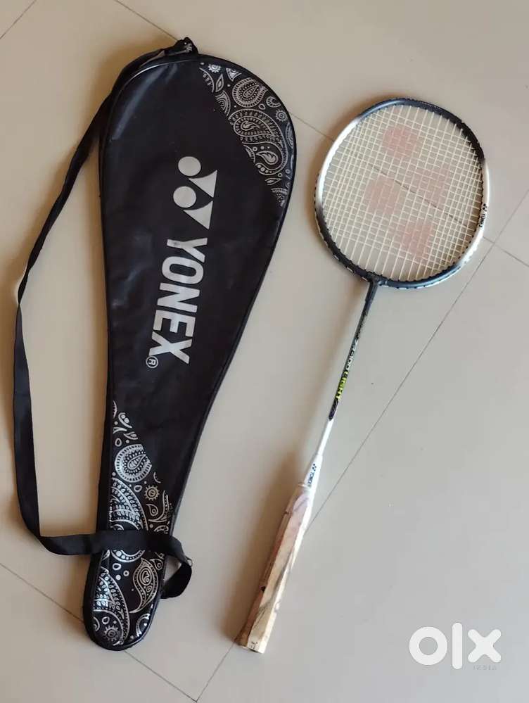 Badminton Yonex (1 piece with cover) model: ZR 100 light