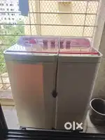 Semi automatic washing machine