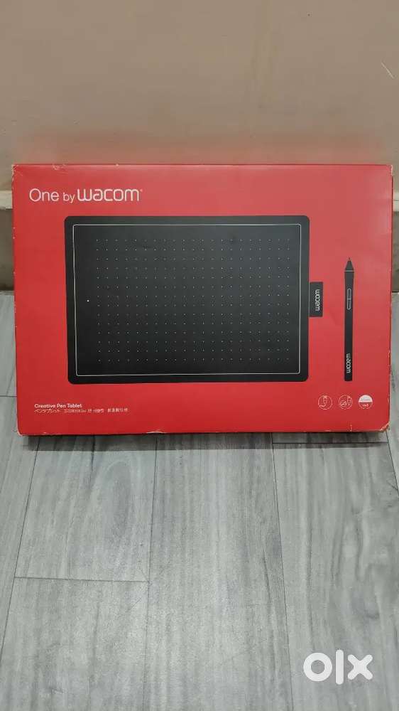 Wacom One by CTL-672 Graphic Pen Tablet(medium,black)-Almost New