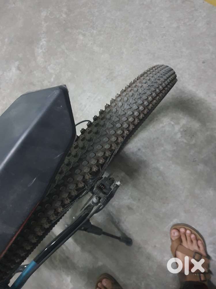 Gro discoverer 27.5T blue just 11 months old