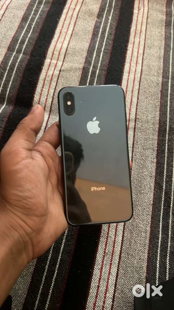 I phone x  64 gb