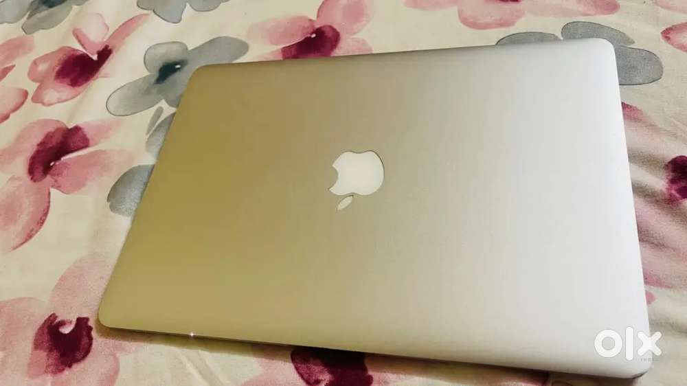 Apple Macbook air