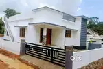 Vakathanam - Njaliyakuhzi - 4.5 Cent , 950 Sqft , 3 Bed Room New House