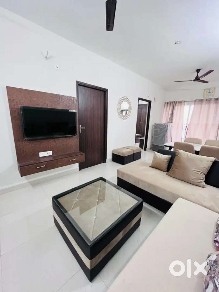 Premium Fully Furnished 2 BHK Apartment on 8th Floor with City View