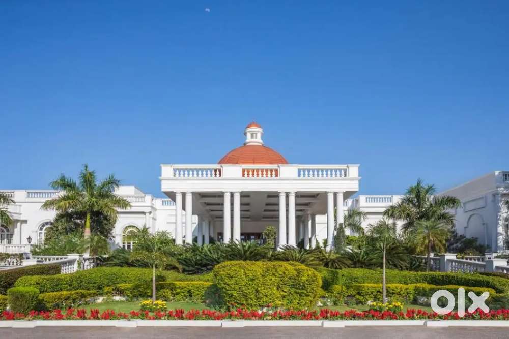 होटल में काम करने की आवश्यकता है। फ्रंट डेस्क हेल्पर और स्टाफ)