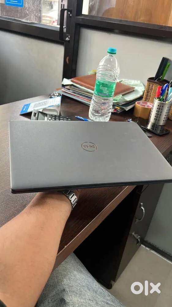 Dell latitude LAPTOP i3 10thGEN(256GB NVME)