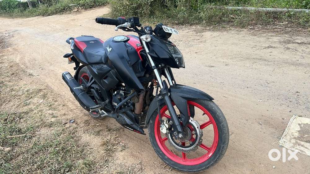 TVS Apache rtr 160 4v