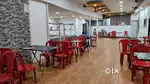 Available 450 sq ft hotel in chembur camp main road touch prime lo