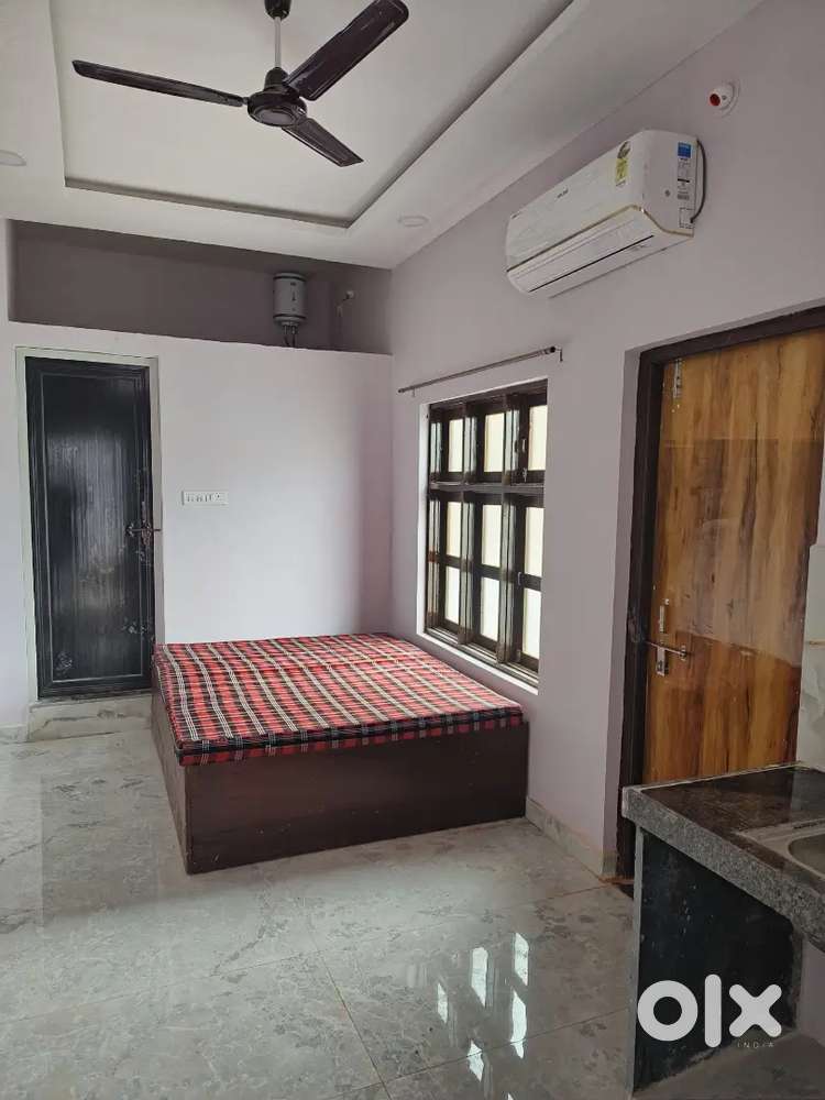 Single room, fully furnished