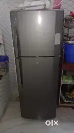 FRIDGE SALE GOOT CONDITIONS5 year old Double door
