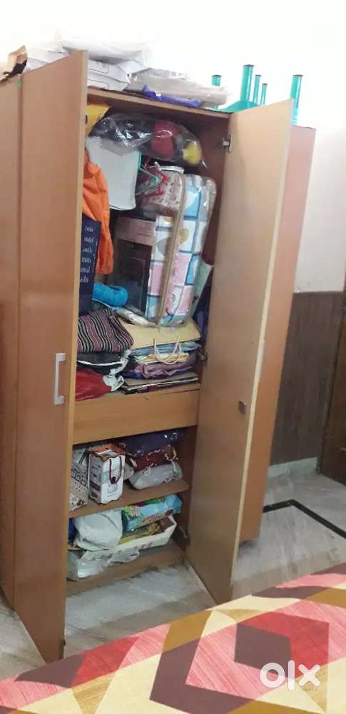 3 seater sofa, 2glass side tables,1wooden corner table,,wooden almirah