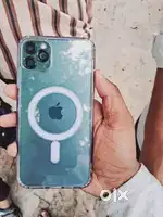 Iphone 11 pro max Display और back panel change hai bettry 69 % hai