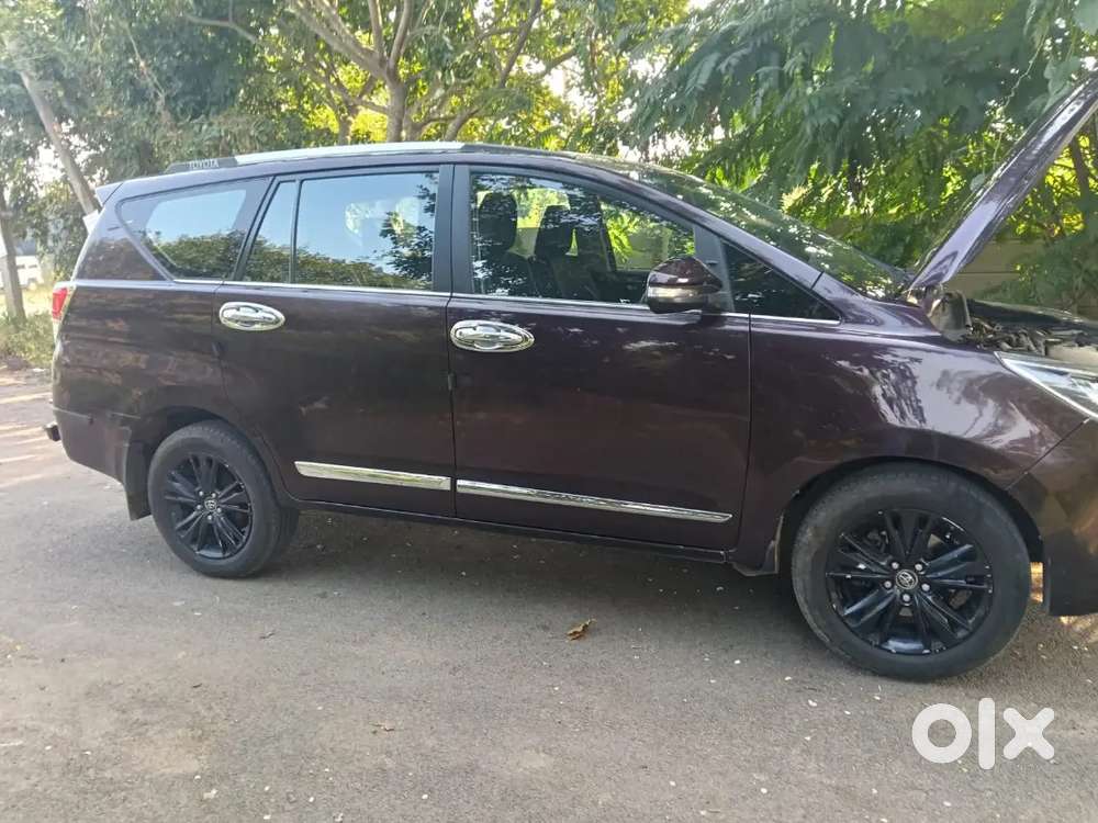 Toyota Innova Crysta 2017 Diesel 85000 Km Driven