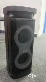Speaker with mic