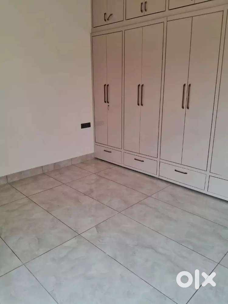 Newly independent 6 malra 2bhk house for rent in nirmal bihar car park