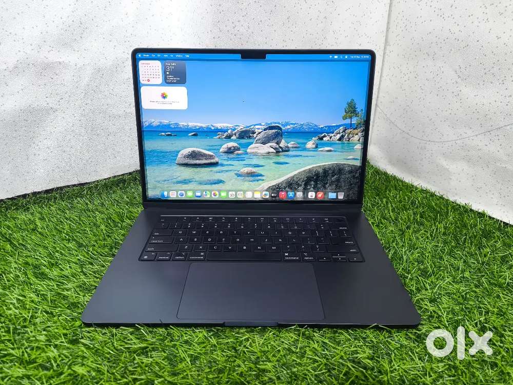 Apple MacBook Air M3 (15, Starlight) –High-Performance Laptop