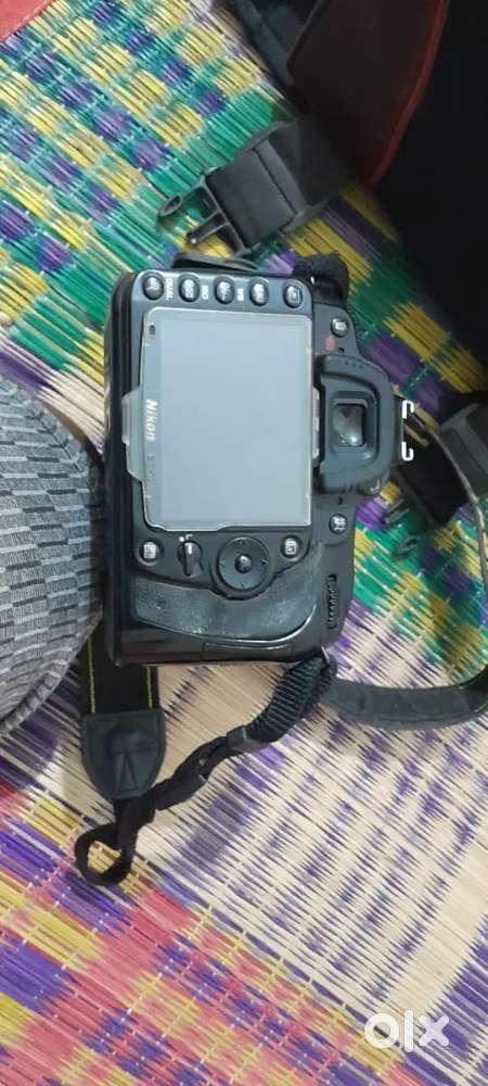 Nikon D90 3 battery 1 flash