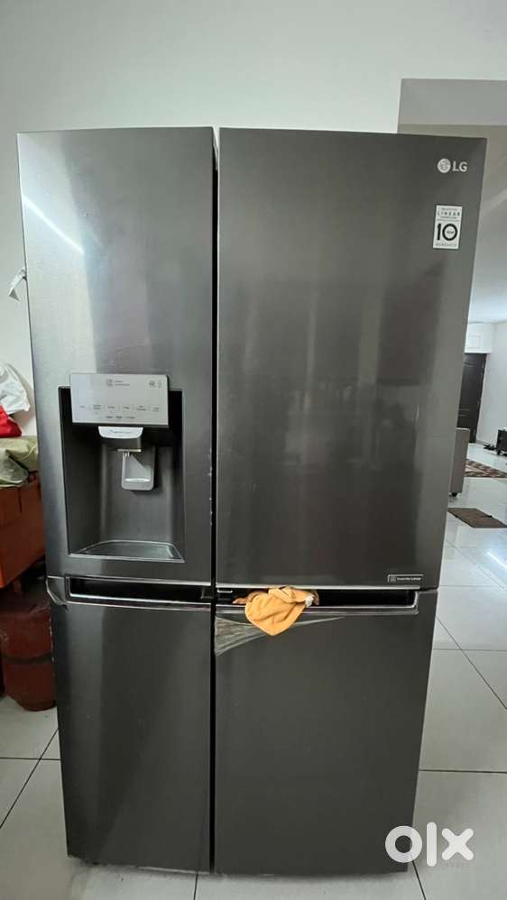 LG 668 L Frost Free Side By Side Door Refrigerator