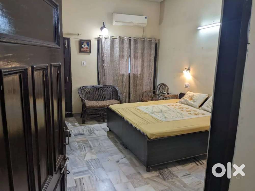Owner Free 2BHK 2Washroom first floor Full Furnished  Brokerage 50%