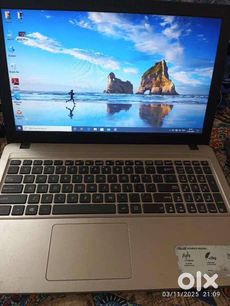 ASUS Laptop R2 Graphics