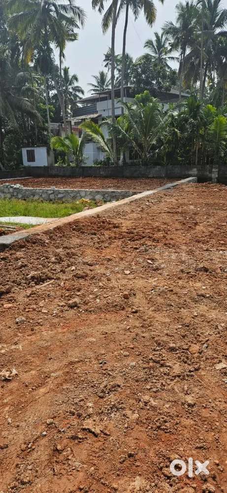 4 cent residential property for sale