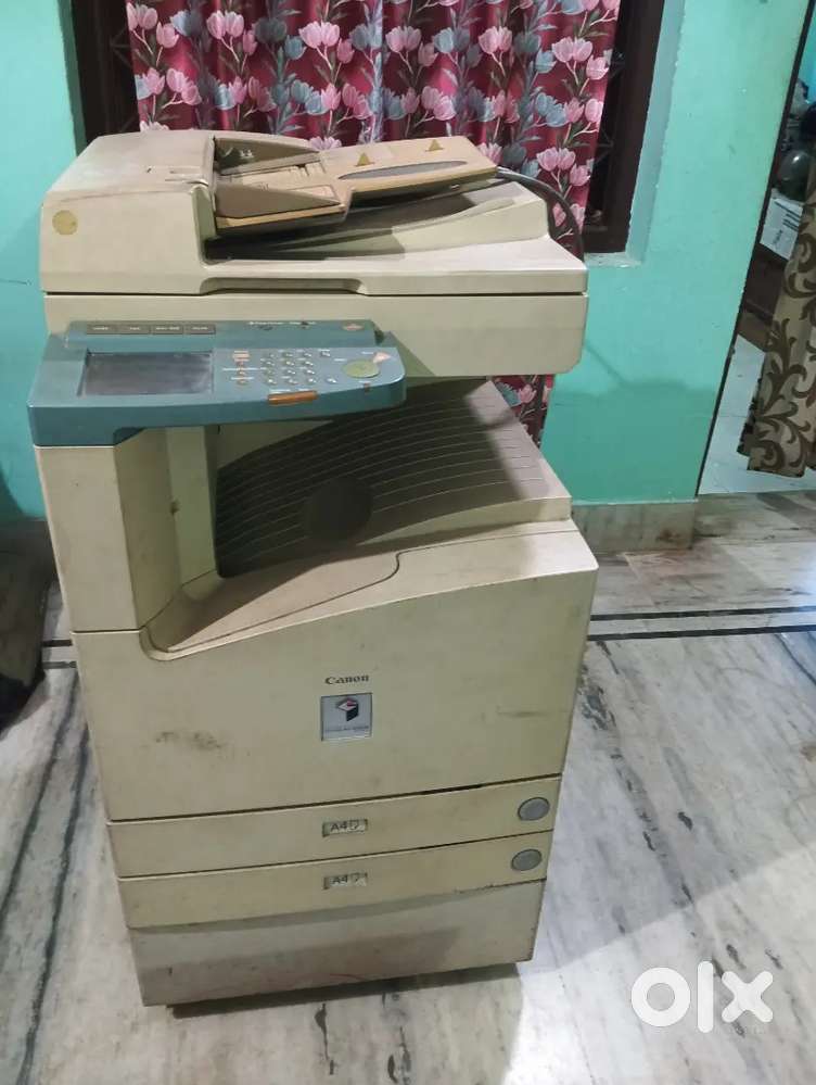 Cannon IR 3300 Xerox Machine to be sold with negotiation
