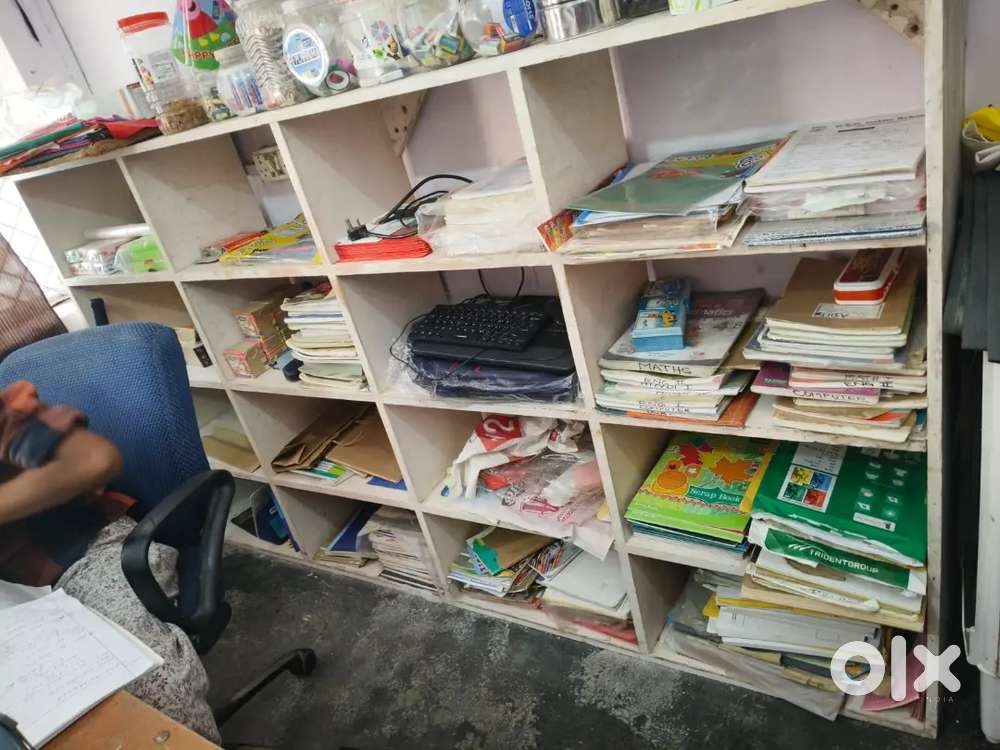 Bookshelf / 16 Column Rack ( 8ft X 4ft )