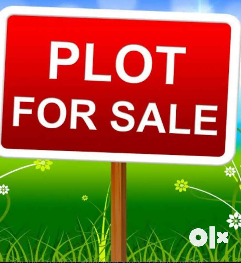 Old house and 10 cent plot for sale