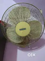 Wall fan Bajaj company good condition