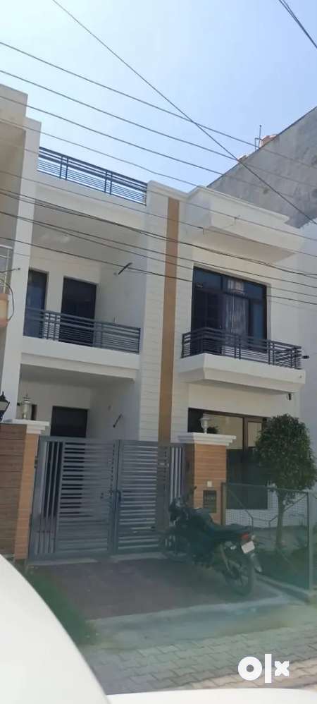 Sale 125 Gaj 3 BHK double story House in sunny enclave sector 125
