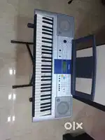Yamaha psr e323