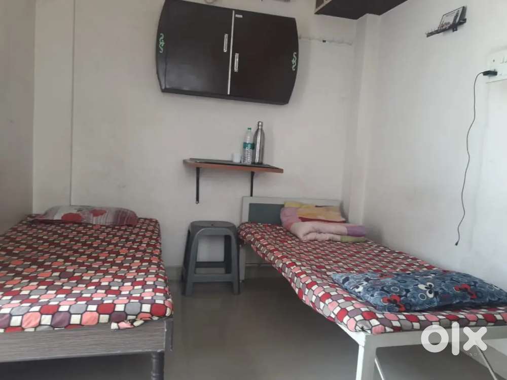Girls PG at Alkapuri Main Road, Raiya Road, Rajkot – Double Sharing