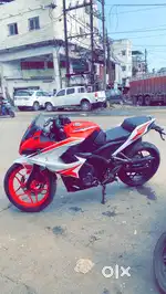 Pulsar rs200