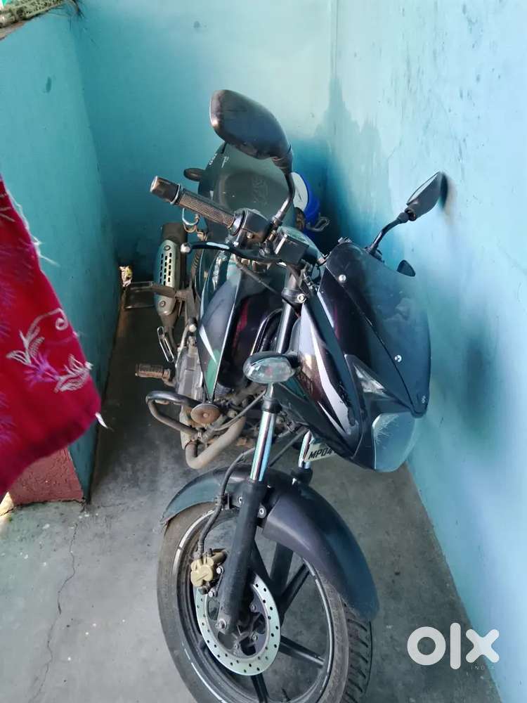Pulser 150