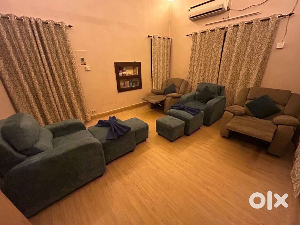 Foot massage parlour