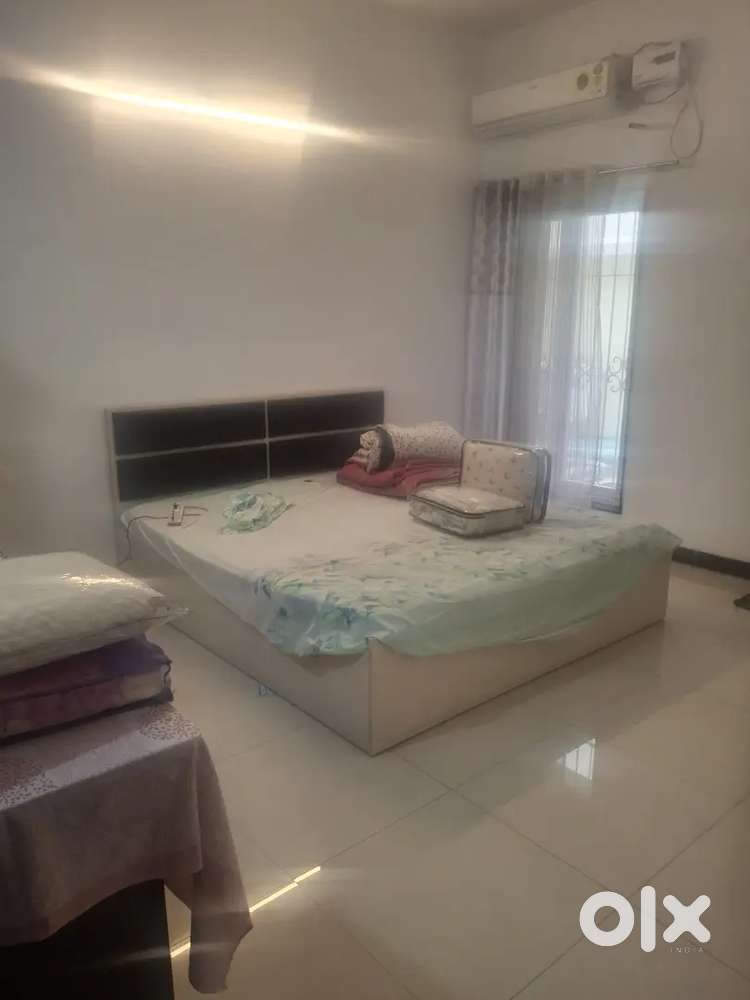 Aishwarya empire 4bhk fully furnished banglow available for rent