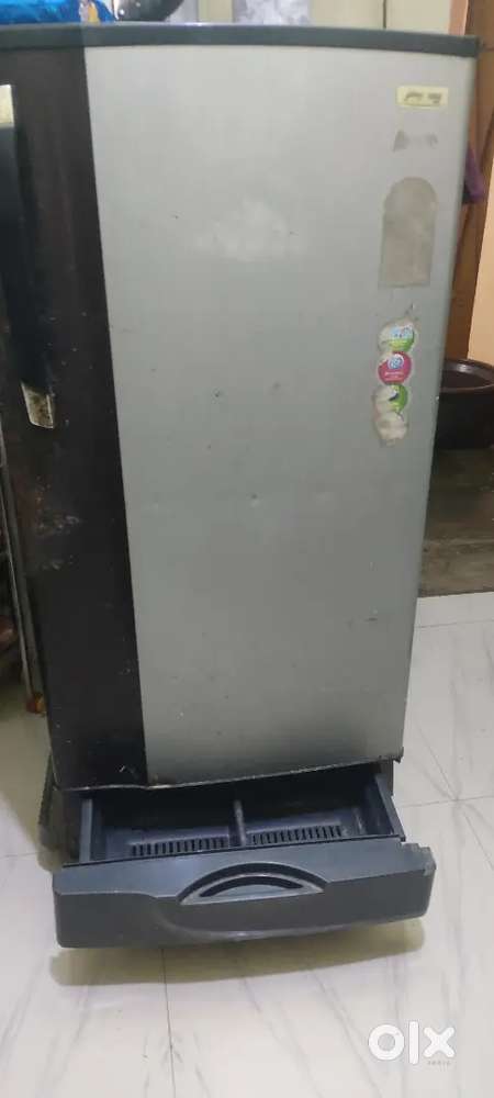 Refrigerator Godrej with Working Condition  Rs.3999 Only