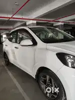 Hyundai Aura Top-end 2023 CNG & Hybrids Well Maintained