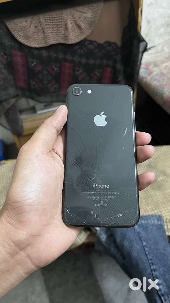 All original iphone 8