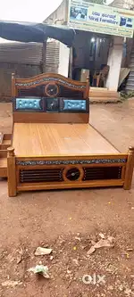 Box cot size five by six and half