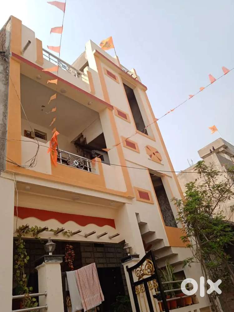 2 Rooms rent for students and bachlors girl's