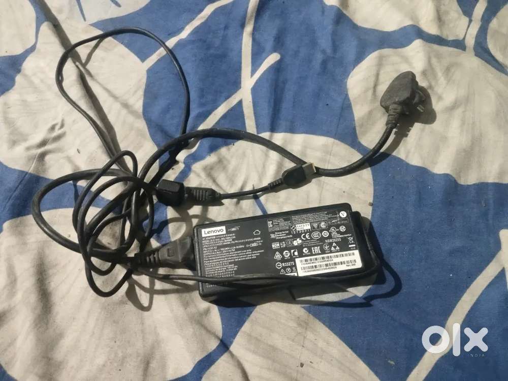 1000 Lenovo charger full