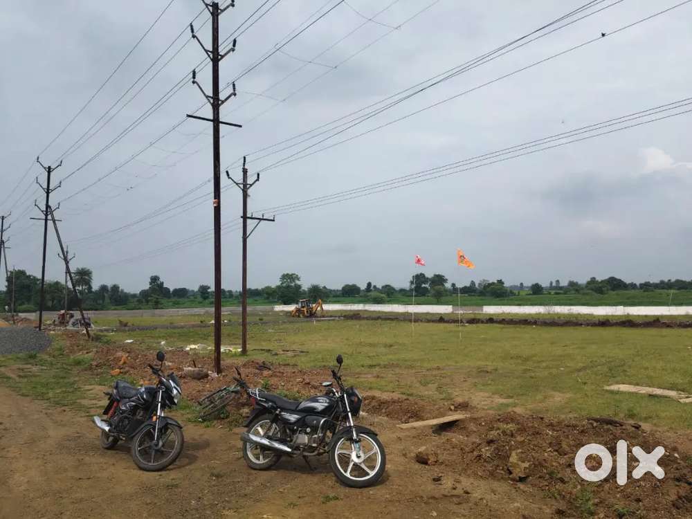 Very nice location or best investment apportunity