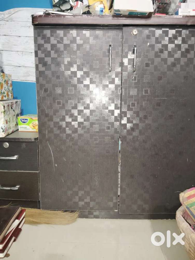 Book shelf or almirah