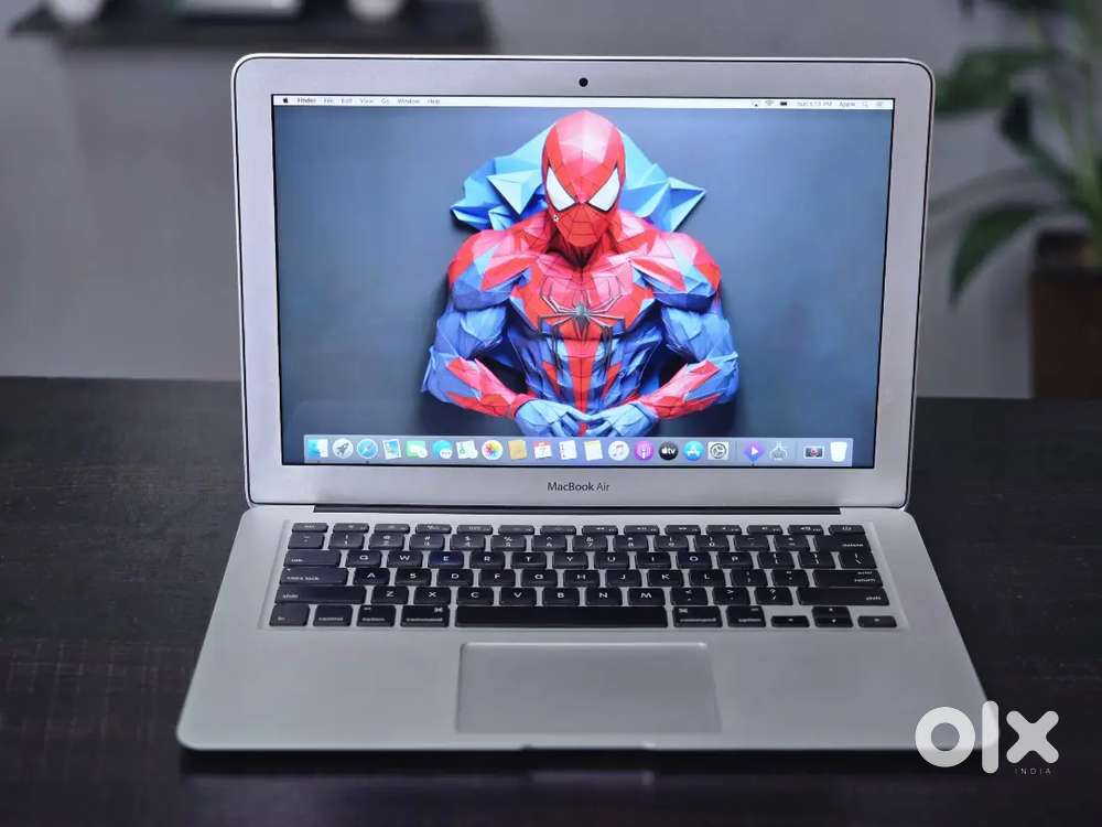 MacGallery Macbook Air 13 inch i5/8gb/512gb With Charger & Warranty.