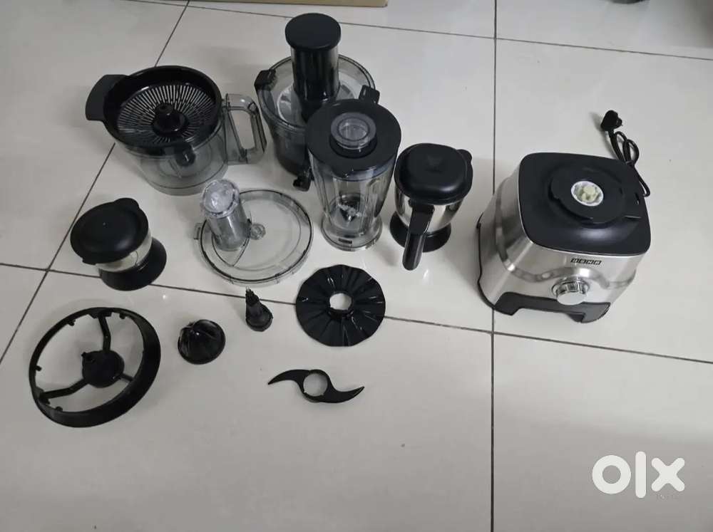 USHA MIXER GRINDER WITH COMPLETE SET