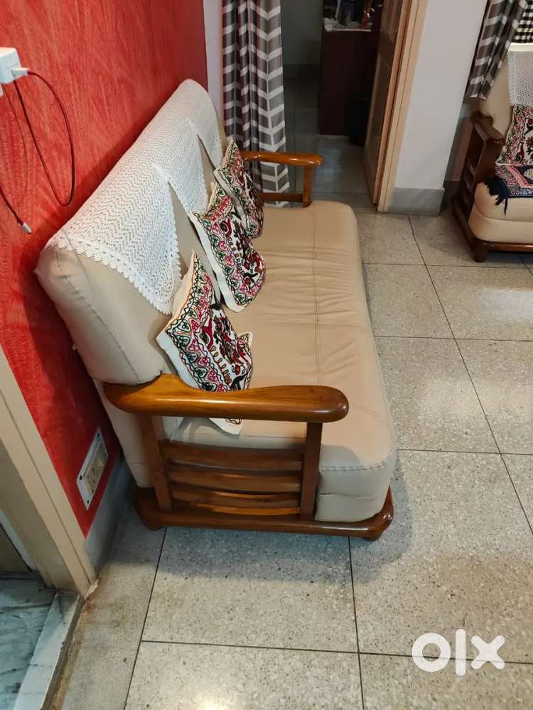 Sofa set for selling at reduce price