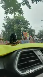 Tourist vehicle